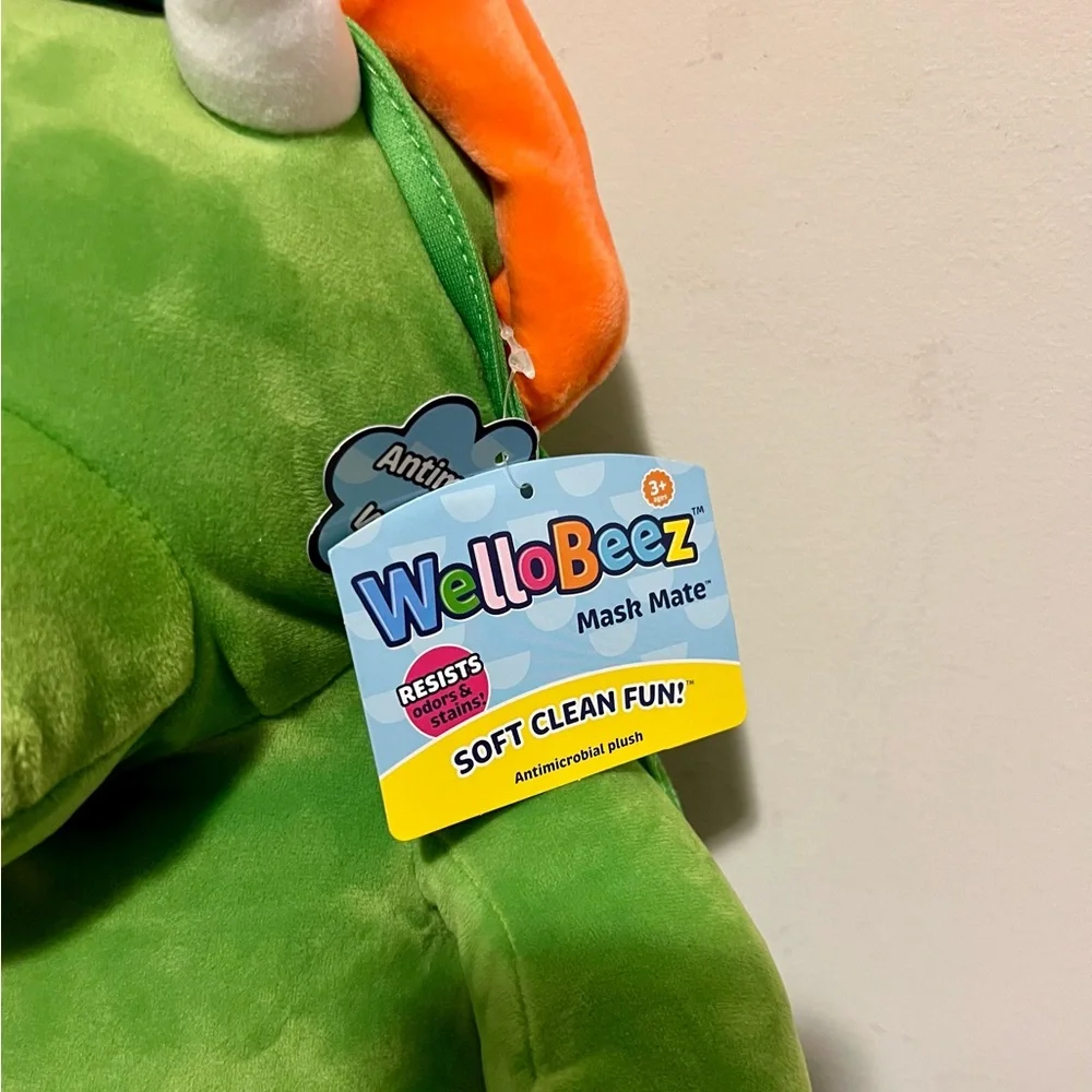 WelloBeez Mask Mate Triceratops Dinosaur Green Antimicrobial Washable Plush NEW